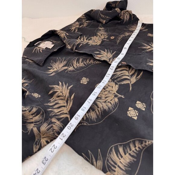 Luau Men's Size M Hawaiian Shirt Botanical Leaves Black 100% Finest Silk - Picture 4 of 11